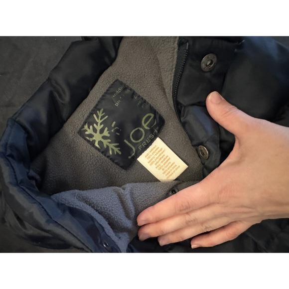 5/$10 Joe Fresh 2T Navy Blue Puffer Vest - Picture 2 of 5